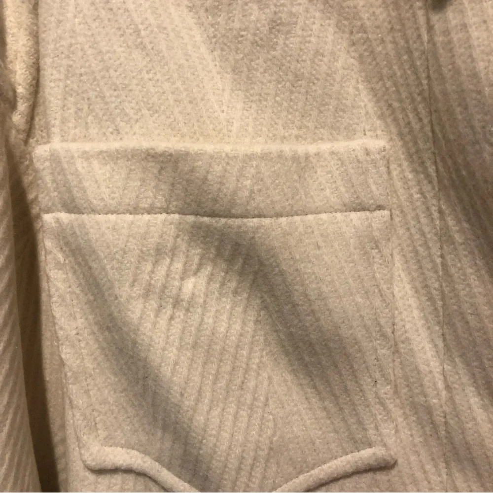 ASOS Cream Shacket - Picture 5 of 8